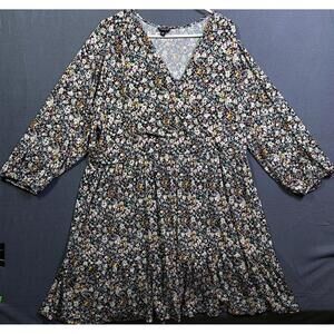 Torrid Mini Studio Knit Surplice Tiered Spring Summer Dress Floral Print Size 3